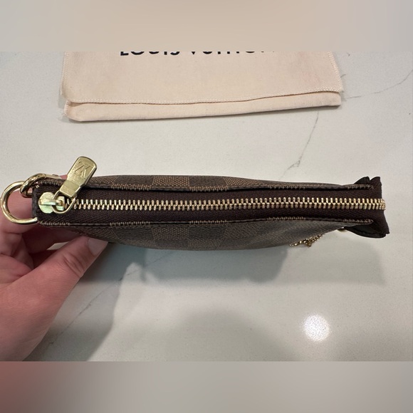 Louis Vuitton Mini Pochette Accessories in Damier Ebene - Picture 9 of 17
